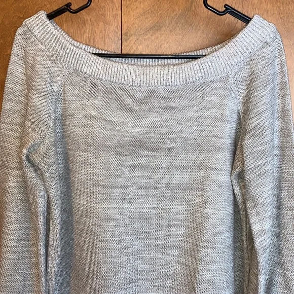 EUC Women’s tan/cream knit sweater with crochet detailing - size XL (est.) - Picture 2 of 5